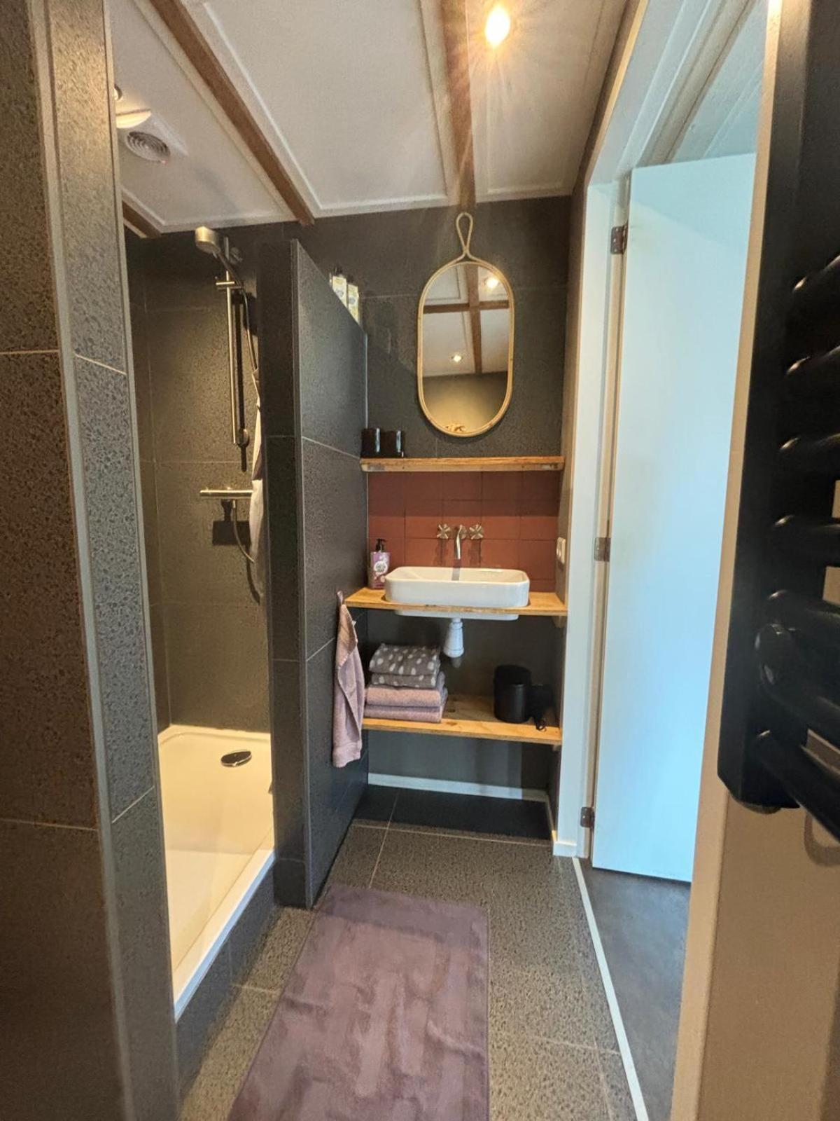 Tiny House De Smederij Villa Peize ภายนอก รูปภาพ